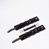 Черный кожаные оковы с узорами и золотистой фурнитурой - Crazy Handmade - купить с доставкой в Долгопрудном