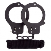 Чёрные наручники из листового металла в комплекте с веревкой BONDX METAL CUFFS LOVE ROPE SET - Dream Toys - купить с доставкой в Долгопрудном