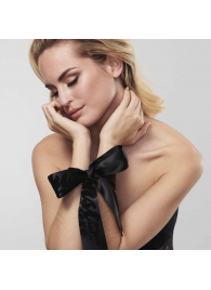 Черные ленты для связывания SILKY SENSUAL HANDCUFFS - Bijoux Indiscrets - купить с доставкой в Долгопрудном