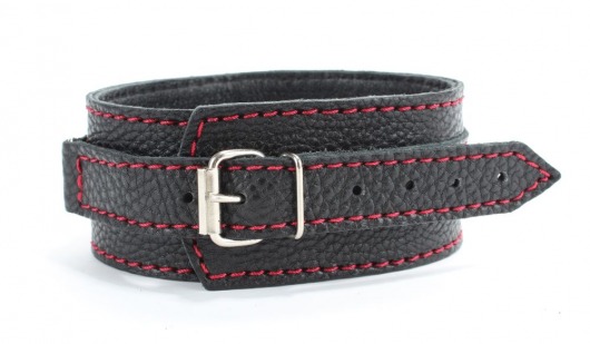 Черный ошейник из натуральной кожи с красной строчкой и заклепками - БДСМ Арсенал - купить с доставкой в Долгопрудном