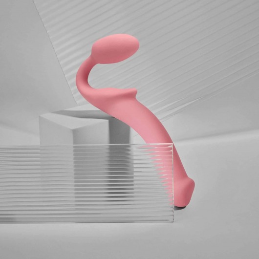 Розовый безремневой страпон Strap-on-me Semi-Realistic Bendable Strap-On size M - Strap-on-me - купить с доставкой в Долгопрудном